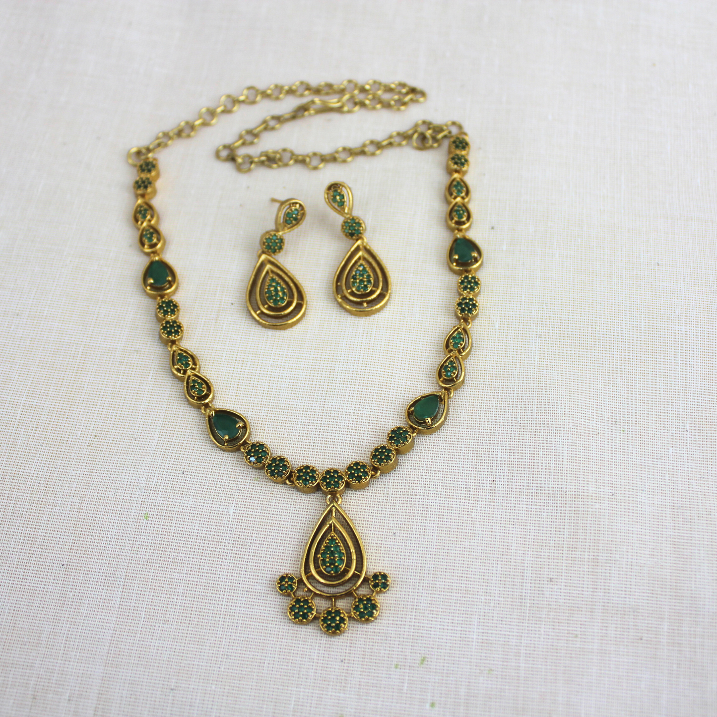 Shyamala Antique Matte Necklace Set