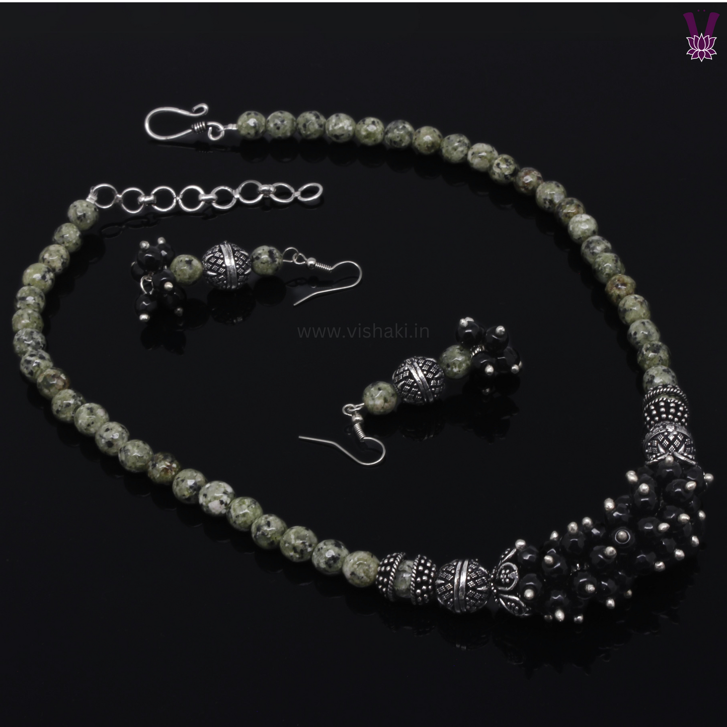 Mrudhvi Green Short Necklace Set