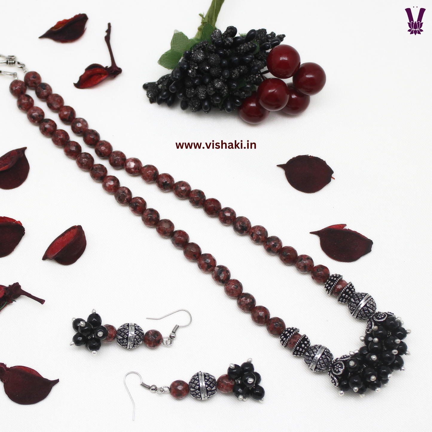 Mrudhvi Maroon Agate Short Necklace Set