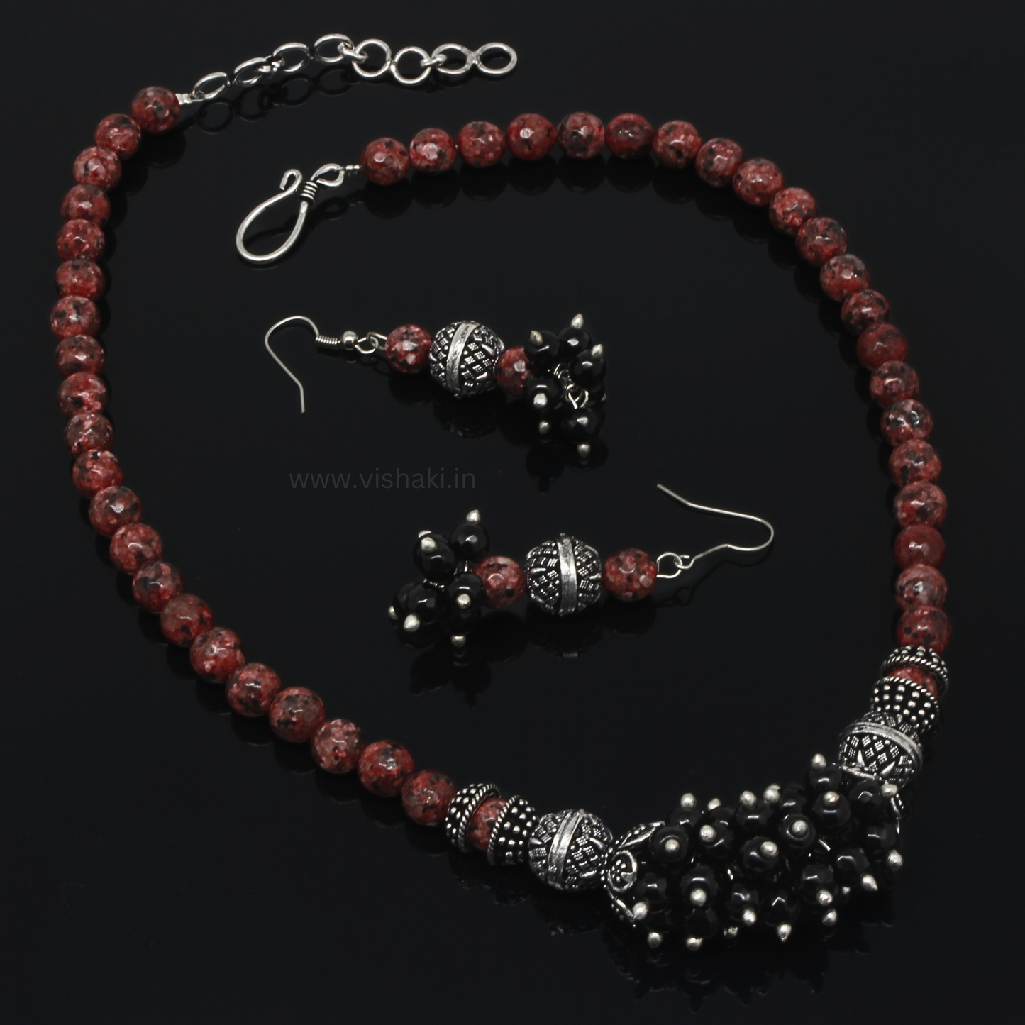 Mrudhvi Maroon Agate Short Necklace Set