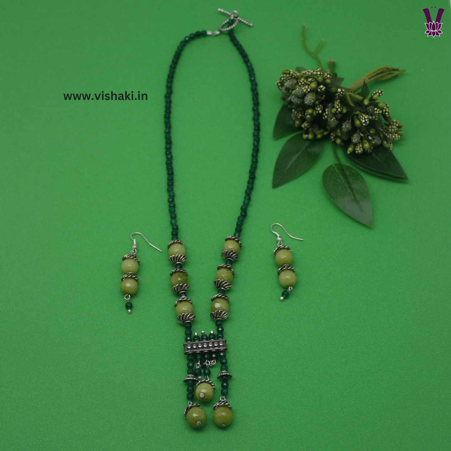 Mrudhvi Green Agate Short Necklace Set