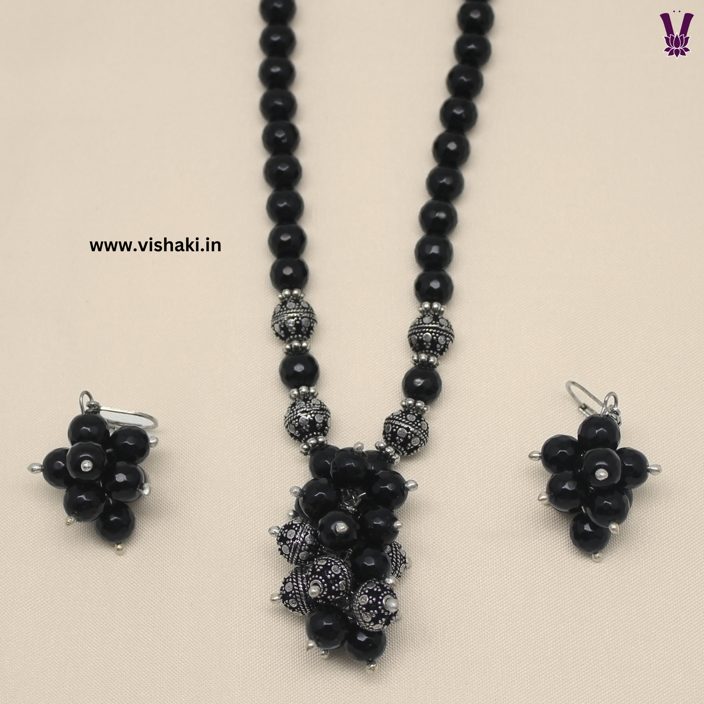 Mrudhvi Black Agate Short Necklace Set