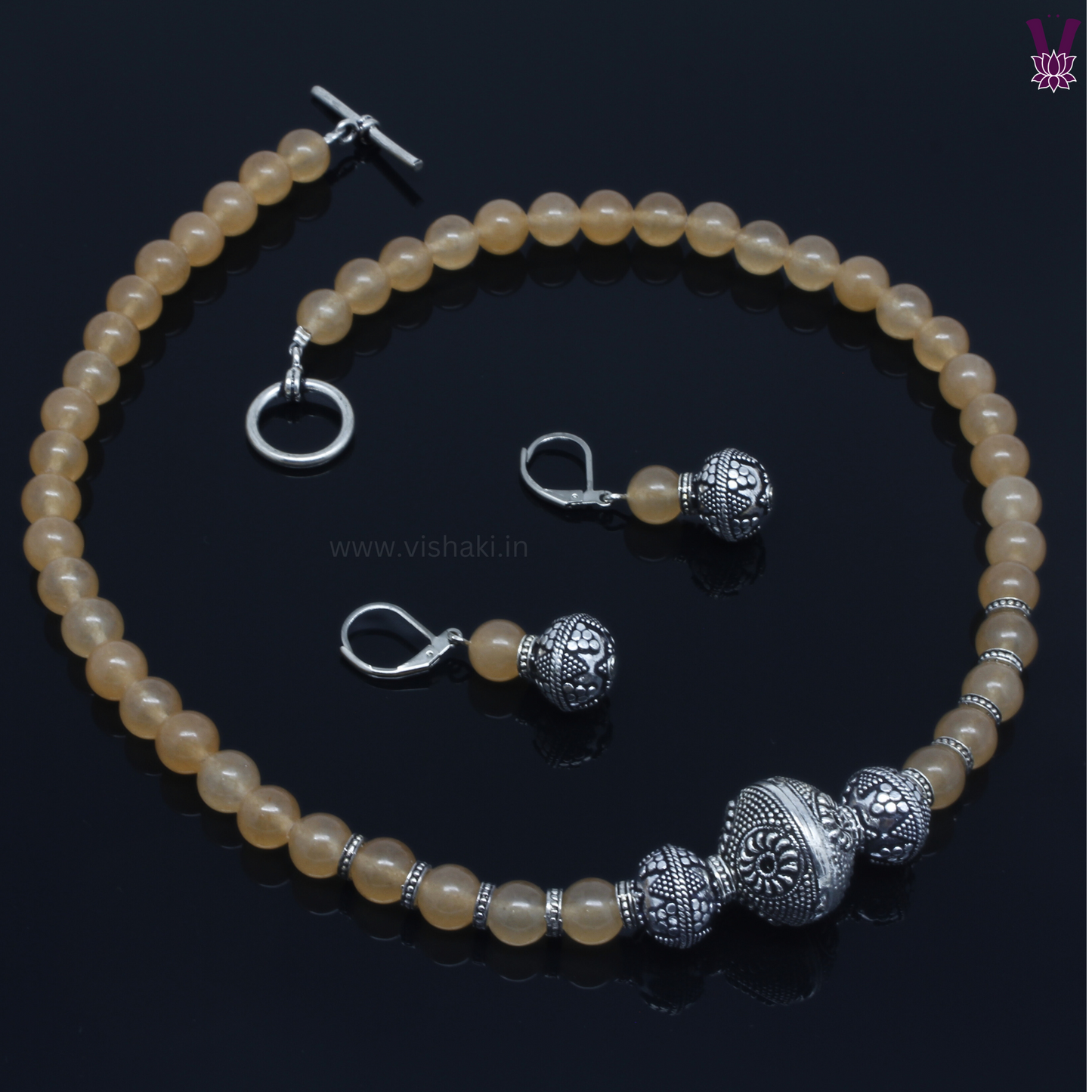 Mrudhvi Beige Agate Short Necklace Set