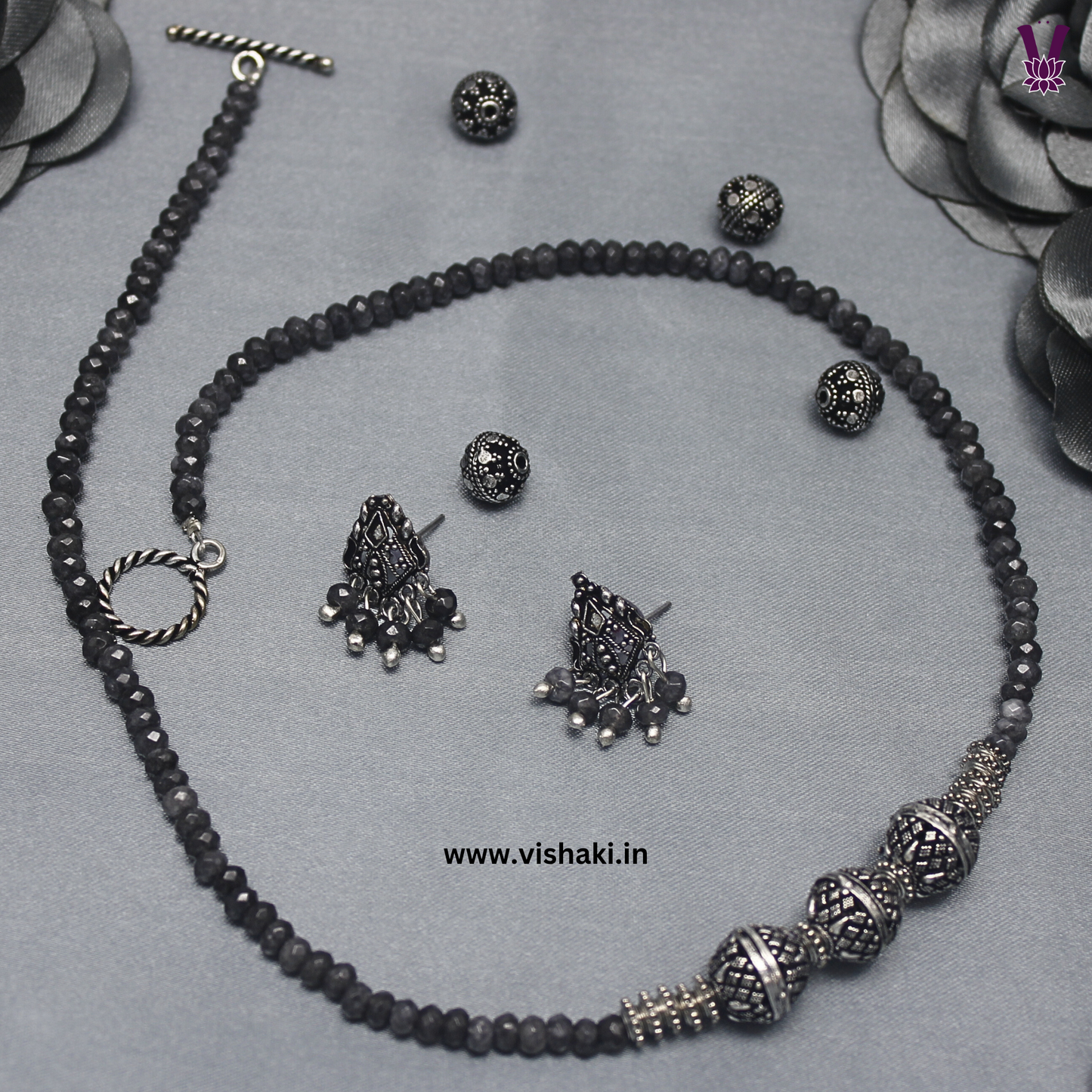 Mrudhvi Grey Agate Short Necklace Set