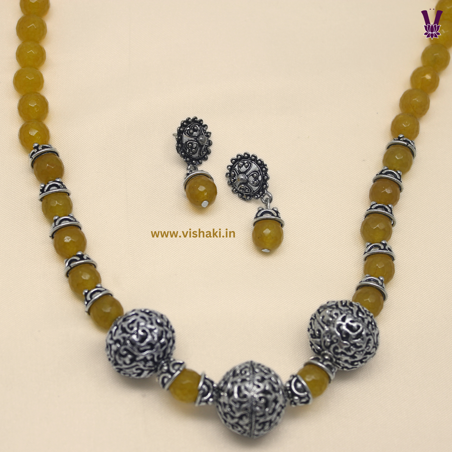 Mrudhvi Yellow Agate Short Necklace Set