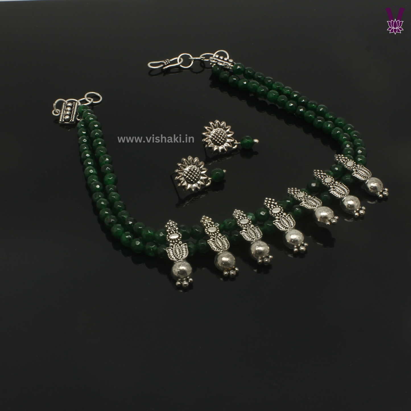 Mrudhvi Green Agate Choker Necklace Set