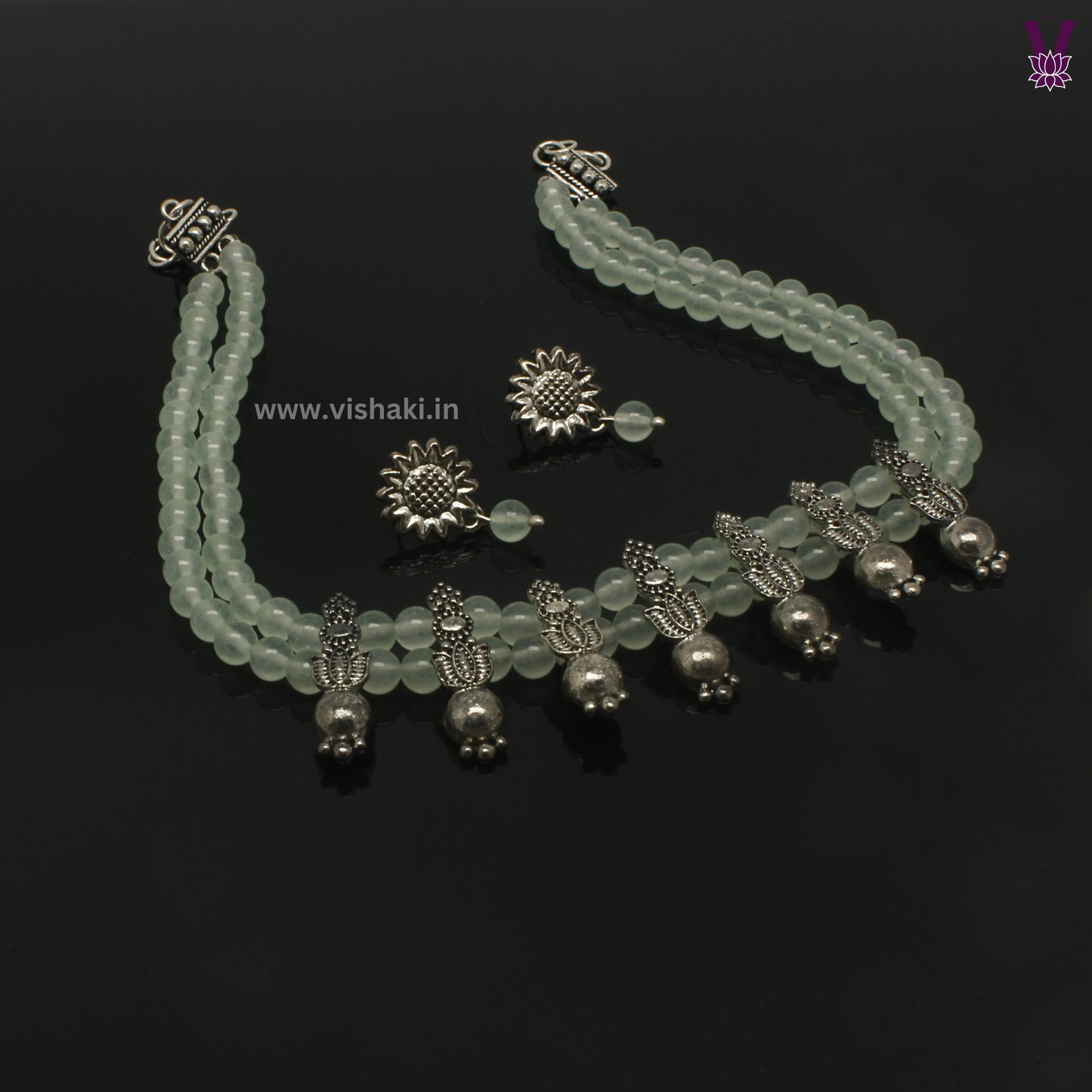 Mrudhvi Pale Green Agate Choker Necklace Set