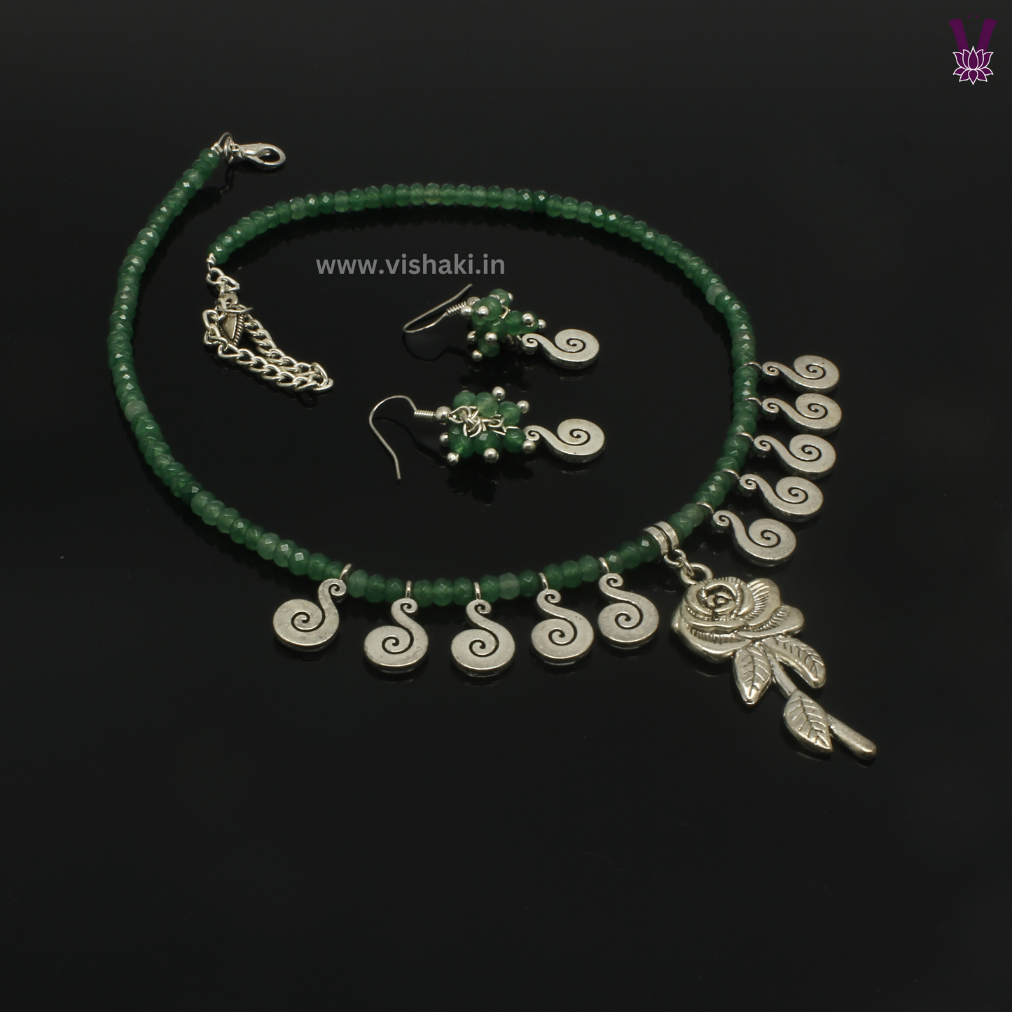 Mrudhvi Green Agate Choker Necklace Set
