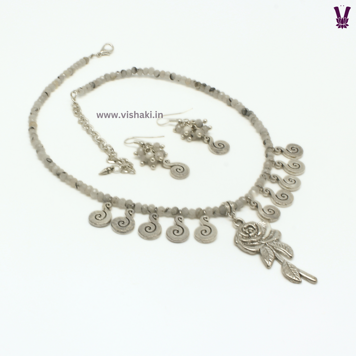 Mrudhvi Grey Agate Choker Necklace Set
