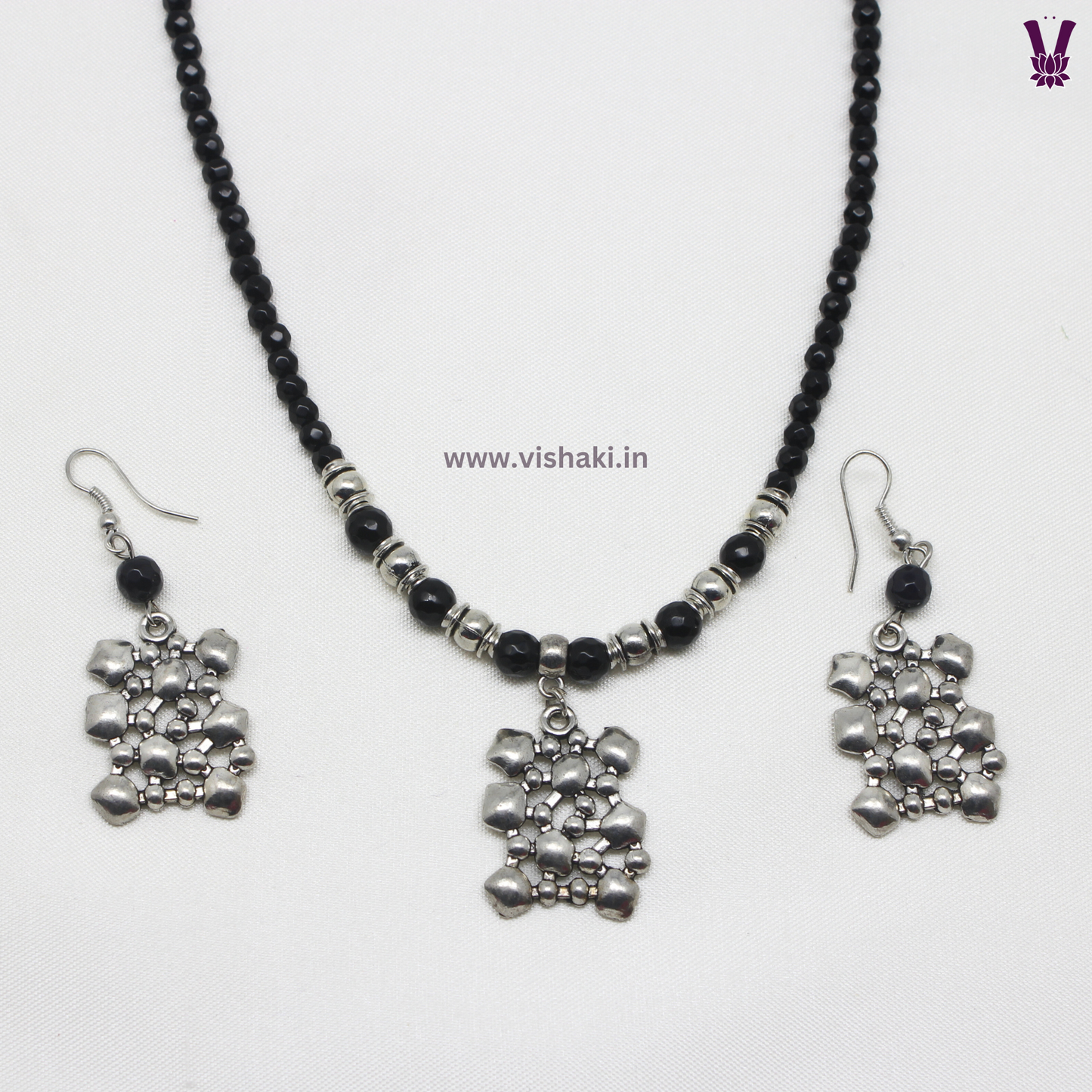 Mrudhvi Black Agate Choker Necklace Set