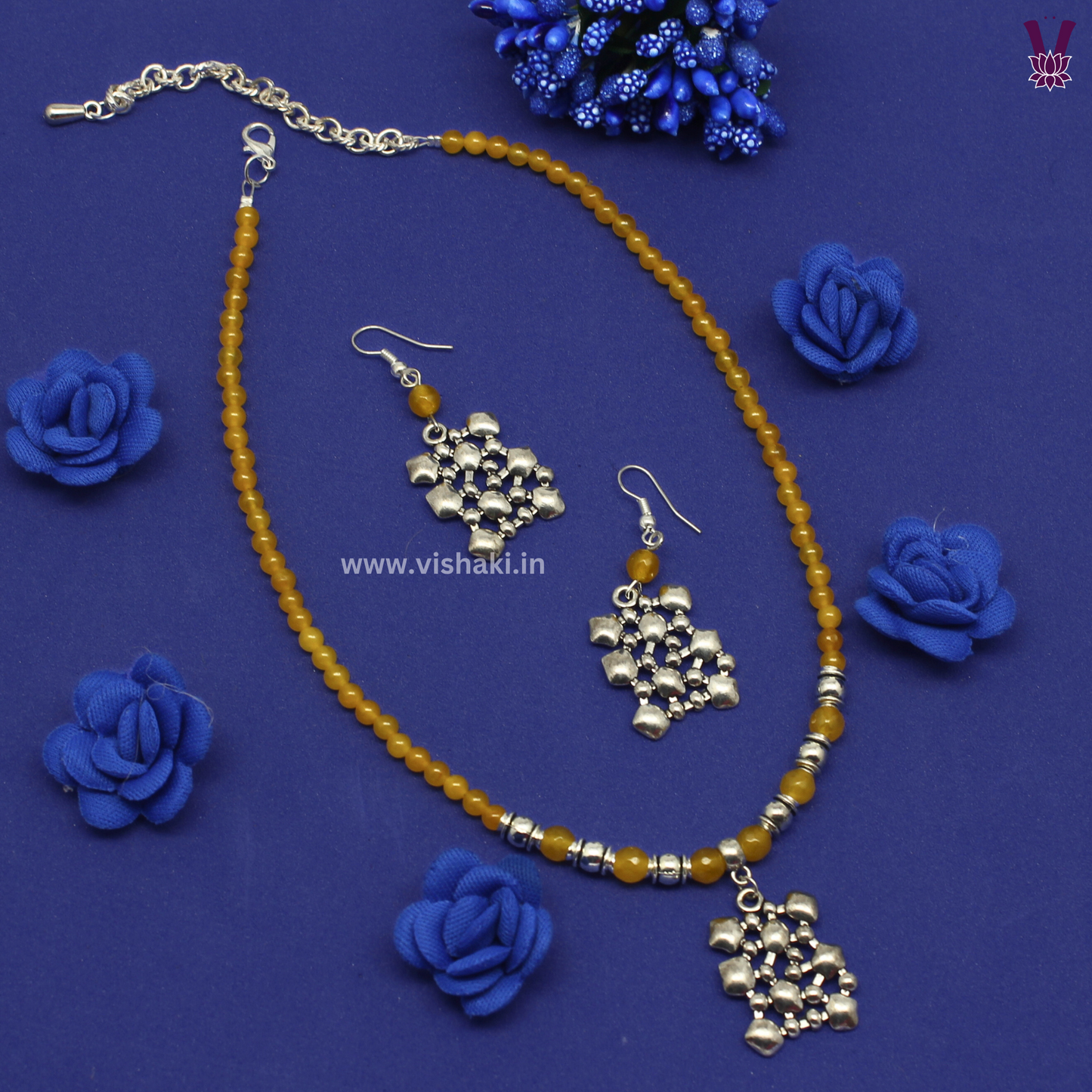 Mrudhvi Yellow Agate Choker Necklace Set