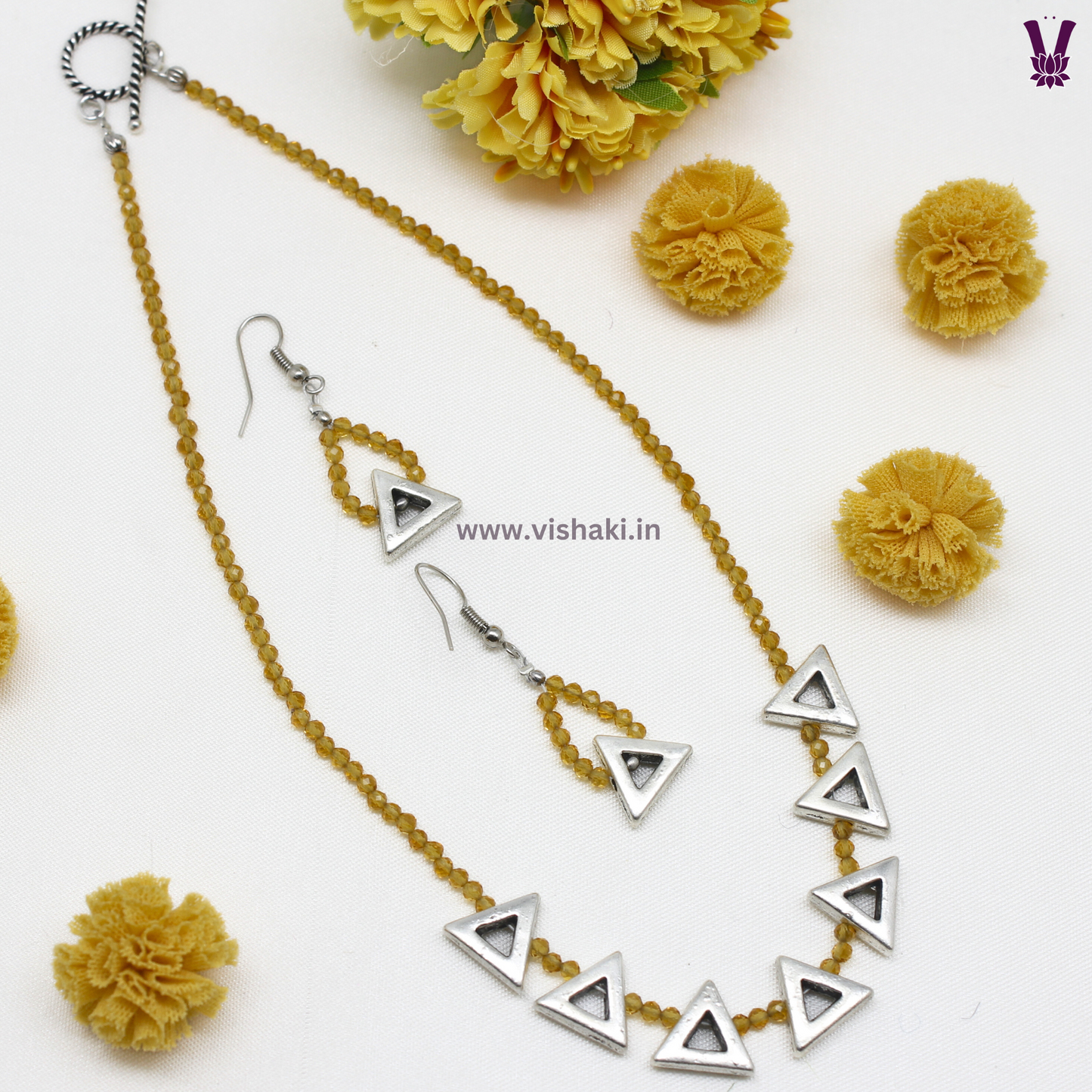 Mrudhvi Yellow Agate Choker Necklace Set