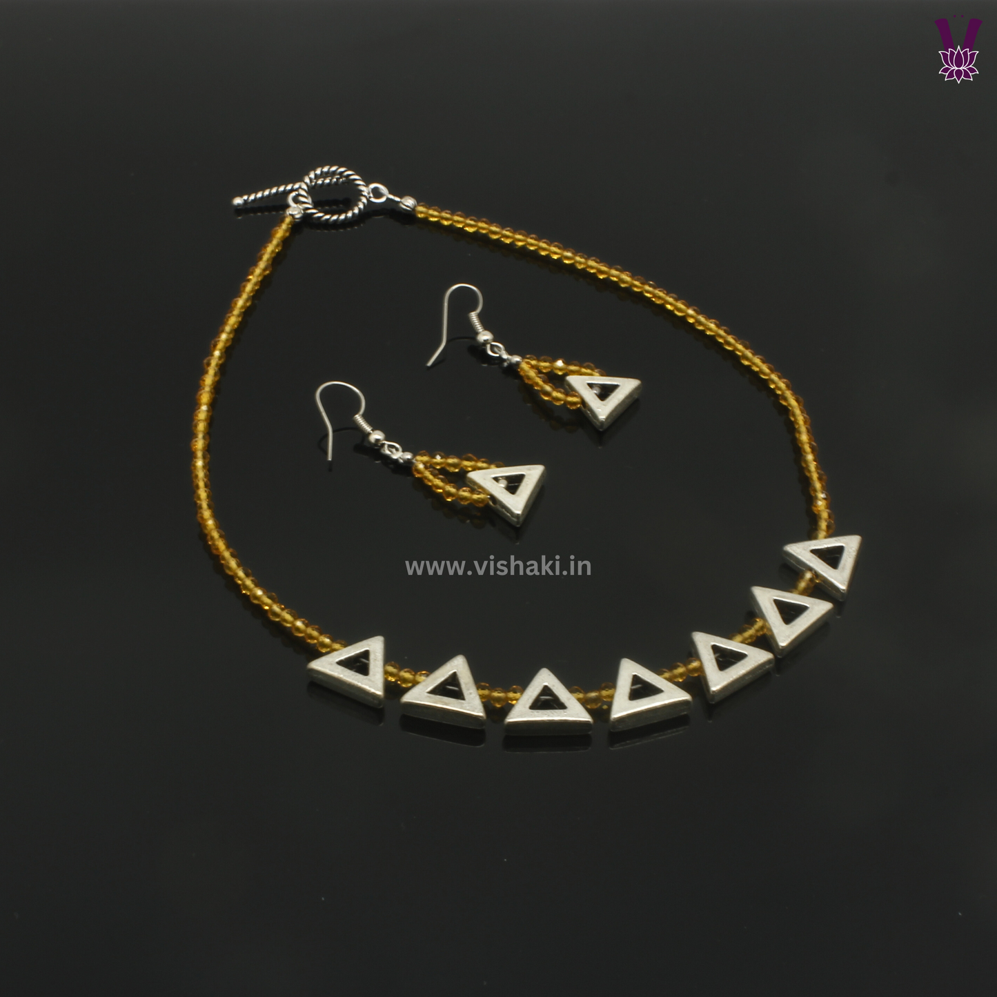 Mrudhvi Yellow Agate Choker Necklace Set