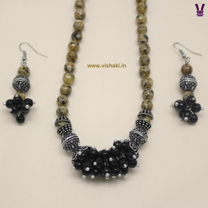 Mrudhvi Yellow Agate Short Necklace Set