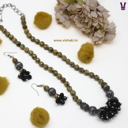 Mrudhvi Yellow Agate Short Necklace Set