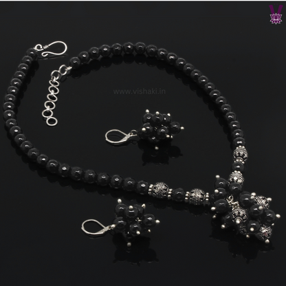 Mrudhvi Black Agate Short Necklace Set