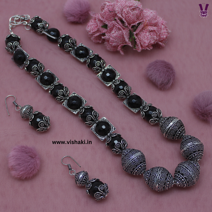 Mrudhvi Black Agate Short Necklace Set