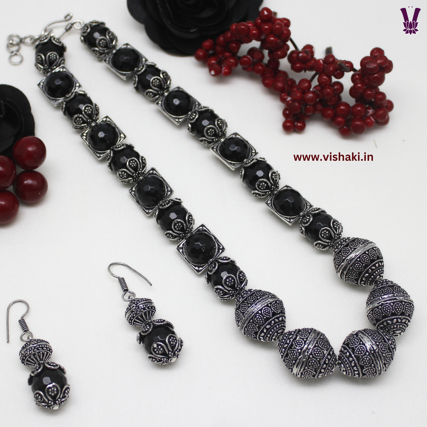 Mrudhvi Black Agate Short Necklace Set