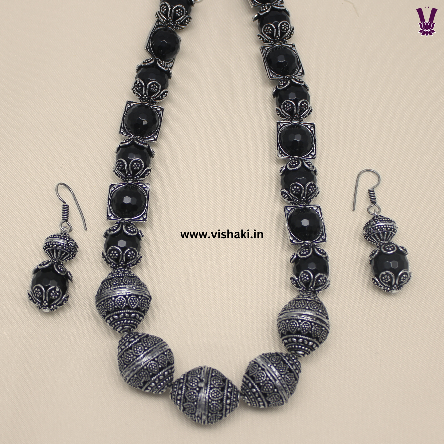 Mrudhvi Black Agate Short Necklace Set