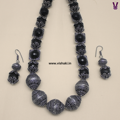 Mrudhvi Black Agate Short Necklace Set