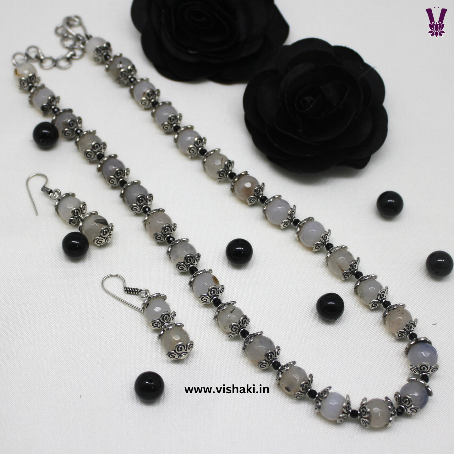 Mrudhvi White Agate Short Necklace Set
