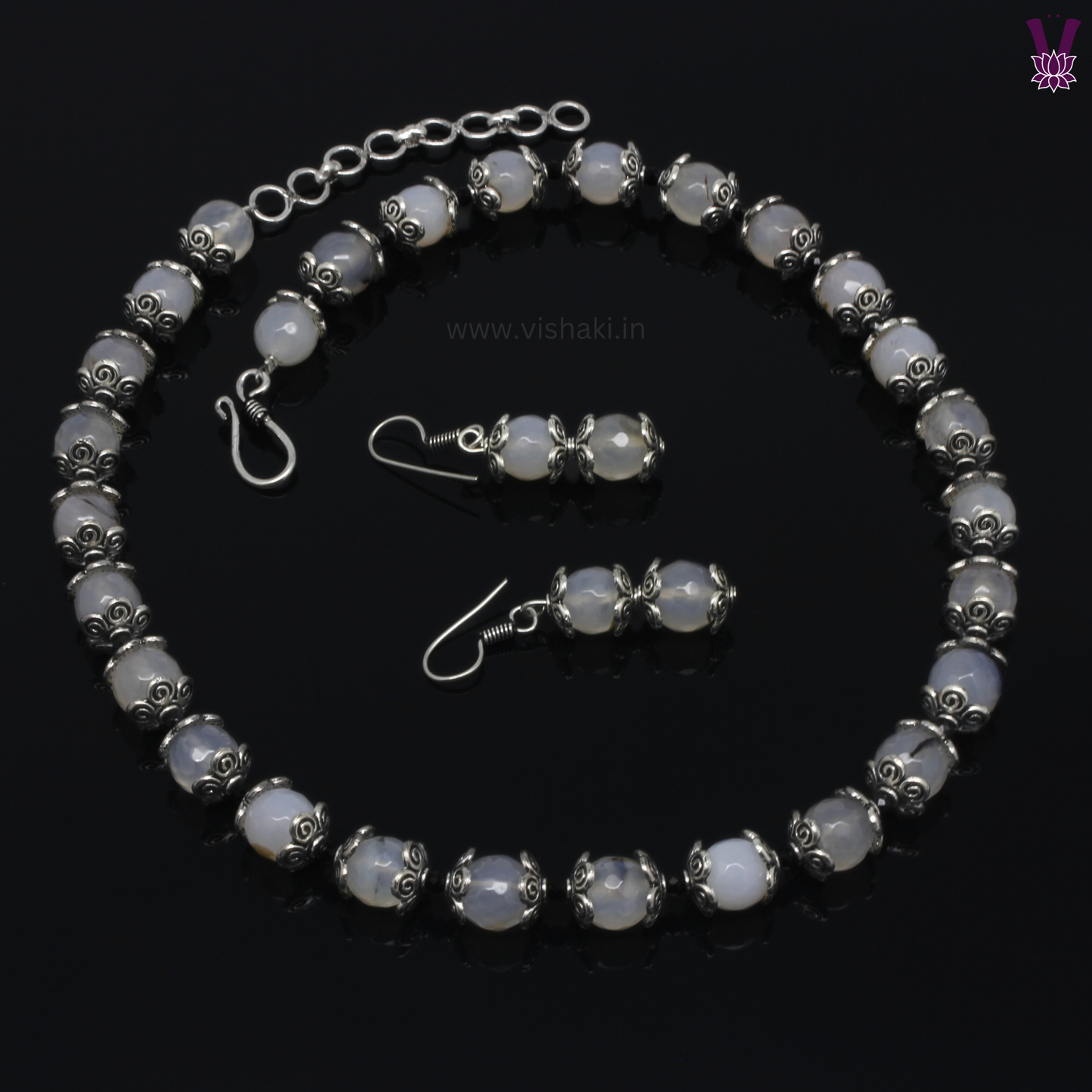 Mrudhvi White Agate Short Necklace Set