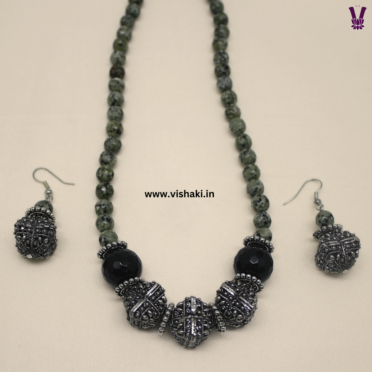 Mrudhvi Green Agate Short Necklace Set