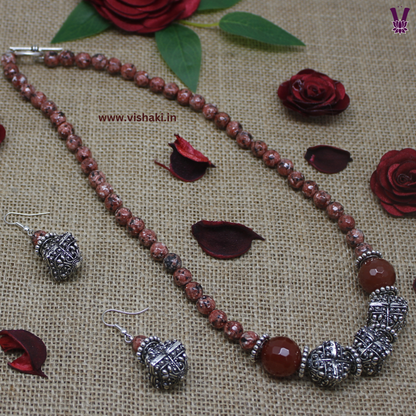 Mrudhvi Maroon Agate Short Necklace Set