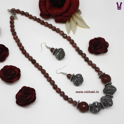 Mrudhvi Maroon Agate Short Necklace Set