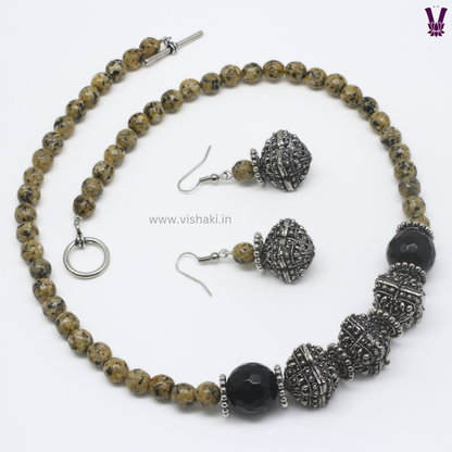 Mrudhvi Yellow Agate Short Necklace Set