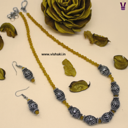 Mrudhvi Yellow Agate Short Necklace Set