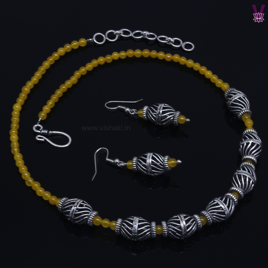 Mrudhvi Yellow Agate Short Necklace Set