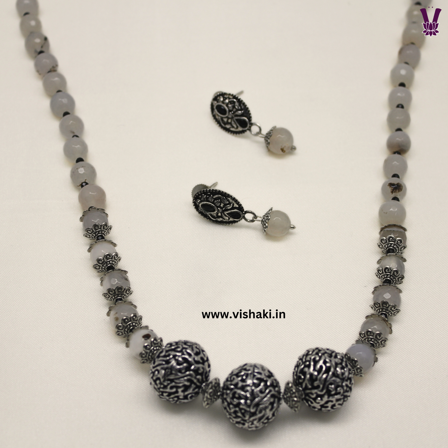 Mrudhvi White Agate Short Necklace Set
