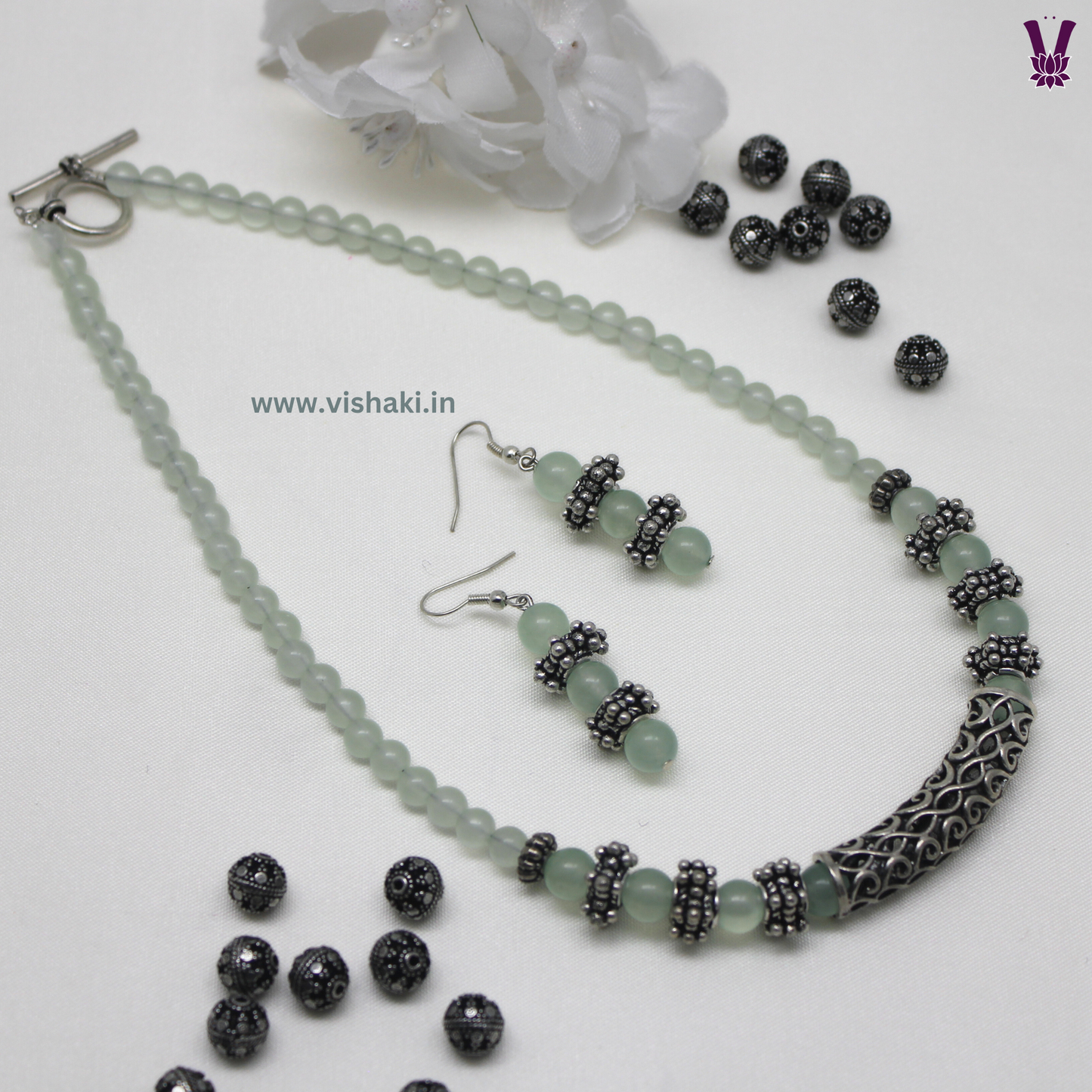 Mrudhvi Pastel Green Agate Short Necklace Set