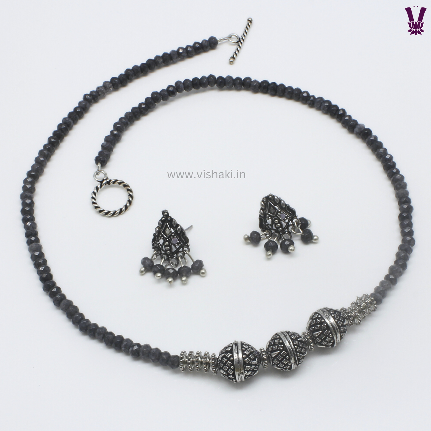 Mrudhvi Grey Agate Short Necklace Set