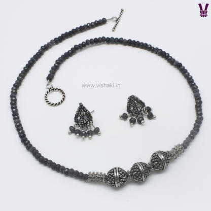 Mrudhvi Grey Agate Short Necklace Set