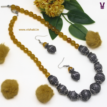 Mrudhvi Yellow Agate Short Necklace Set
