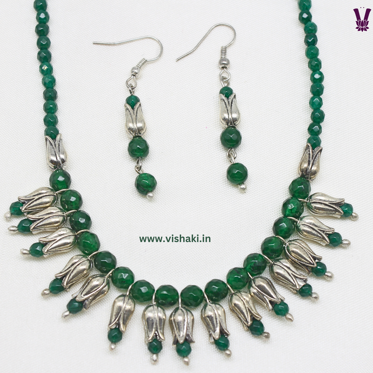 Mrudhvi Green Agate Choker Necklace Set