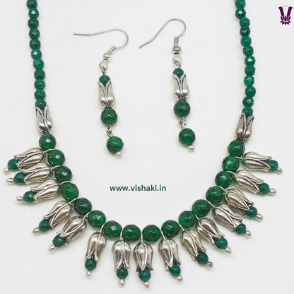 Mrudhvi Green Agate Choker Necklace Set