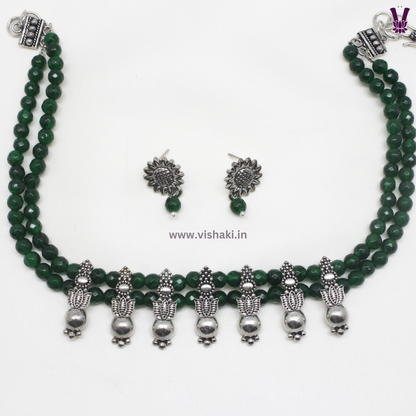 Mrudhvi Green Agate Choker Necklace Set