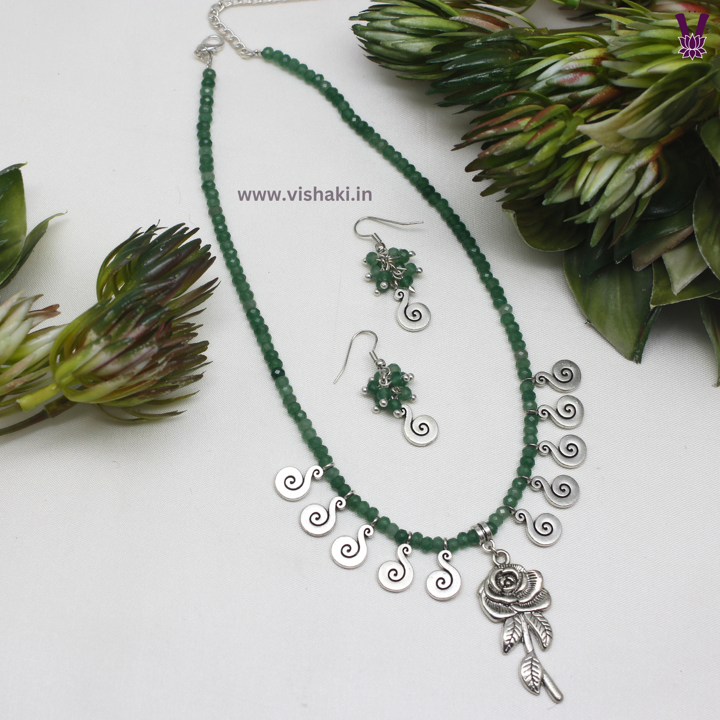 Mrudhvi Green Agate Choker Necklace Set