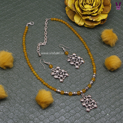 Mrudhvi Yellow Agate Choker Necklace Set