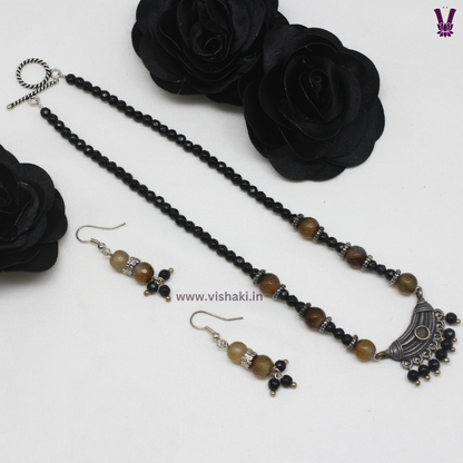 Mrudhvi Black and Brown Agate Choker Necklace Set