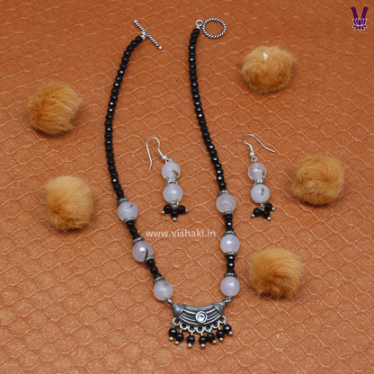 Mrudhvi Black and White Agate Choker Necklace Set