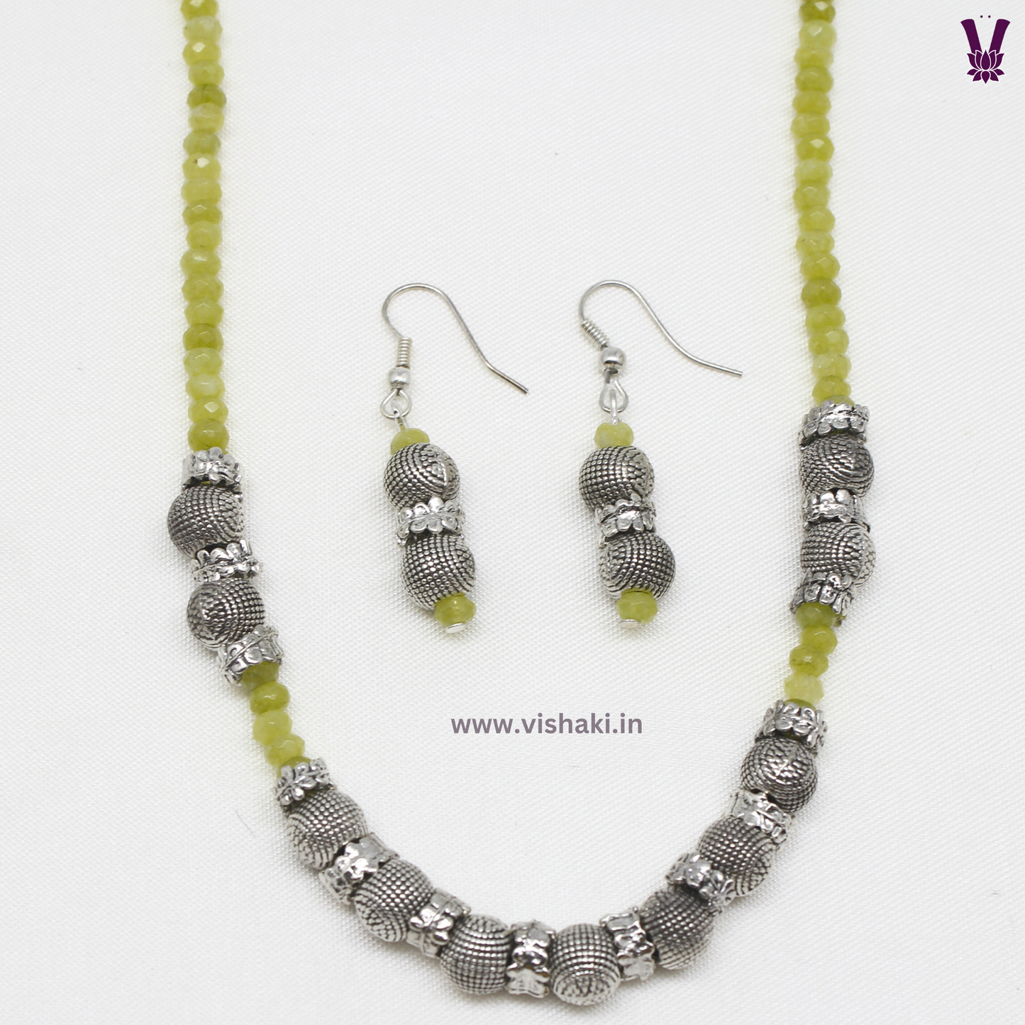 Mrudhvi Green Agate Choker Necklace Set