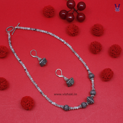 Mrudhvi White Agate Choker Necklace Set